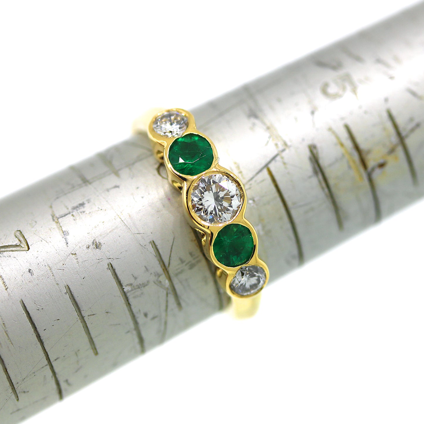 Emerald and Diamond Classic 5 Stone Ring in 18k Gold