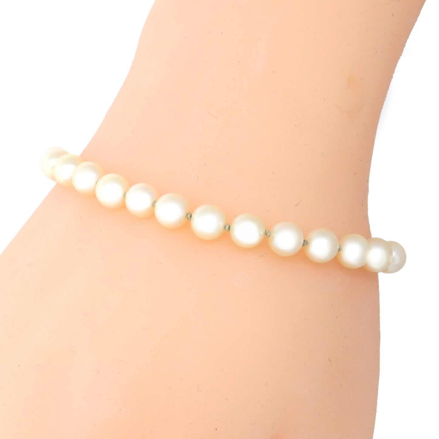 Classic 14k Gold Pearl Bracelet
