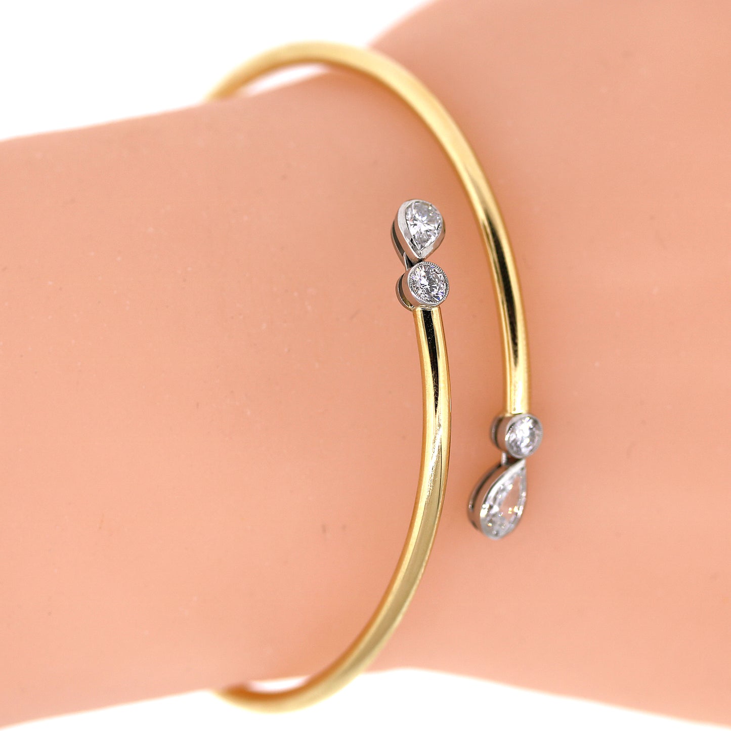 Load image into Gallery viewer, Charming 18k Yellow Gold and Platinum Diamond Slip-on Bracelet
