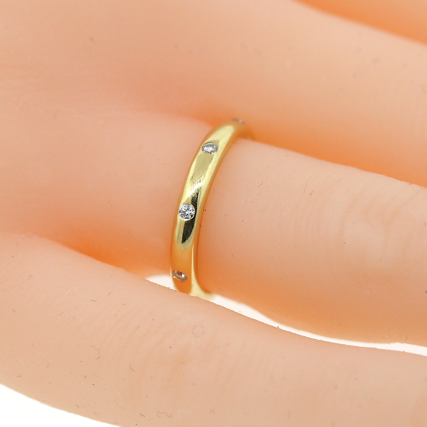 18k Yellow Gold Burnished Diamond Band Ring