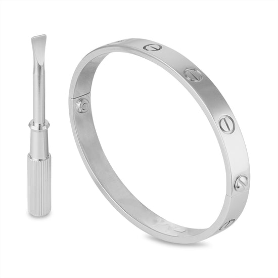 Load image into Gallery viewer, Cartier Love Bracelet - Size 18
