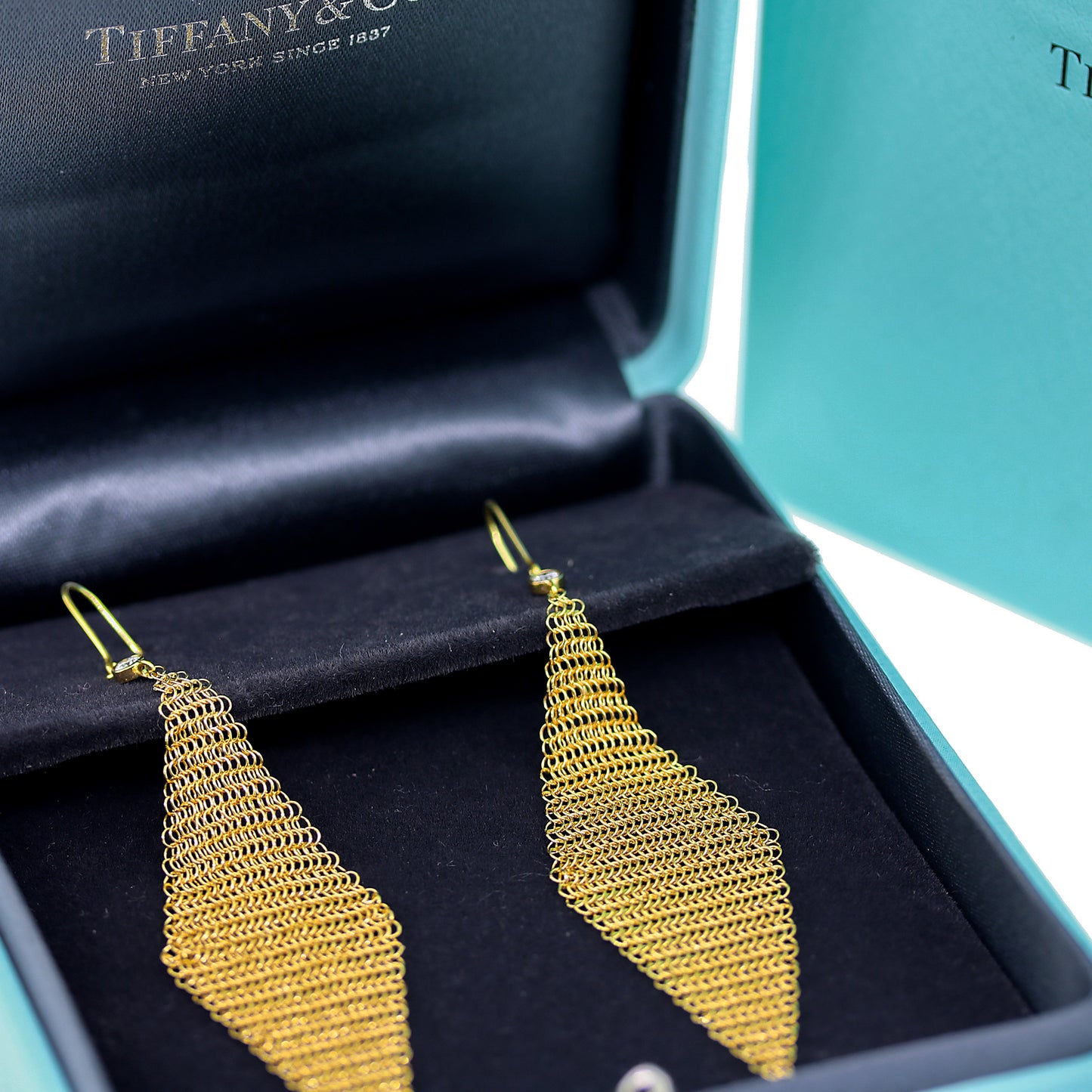 Load image into Gallery viewer, Tiffany &amp;amp; Co. Elsa Peretti Mesh Earrings with Diamonds

