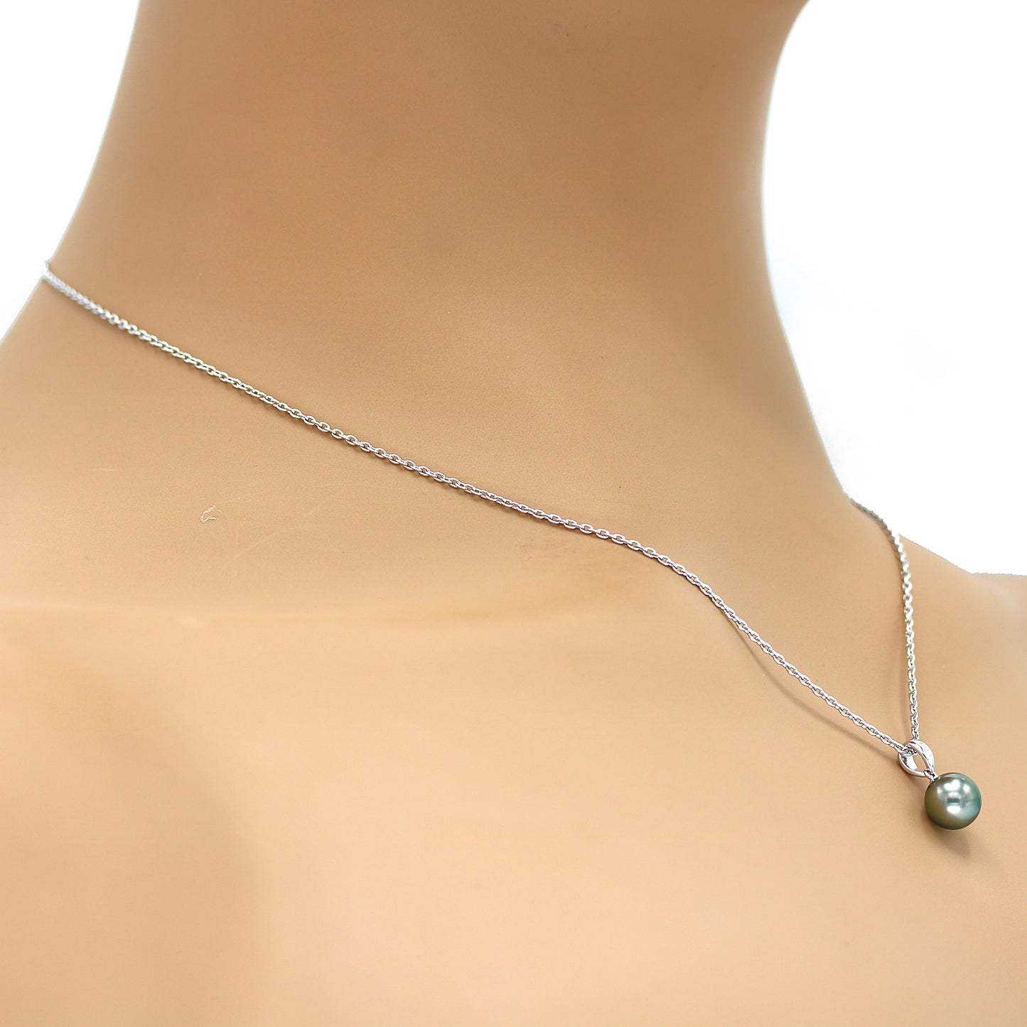 Mikimoto Black South Sea Pearl Pendant Necklace