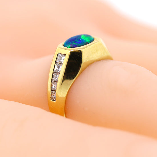 Scintillating Colors Opal & Diamond Ring in 18k Gold