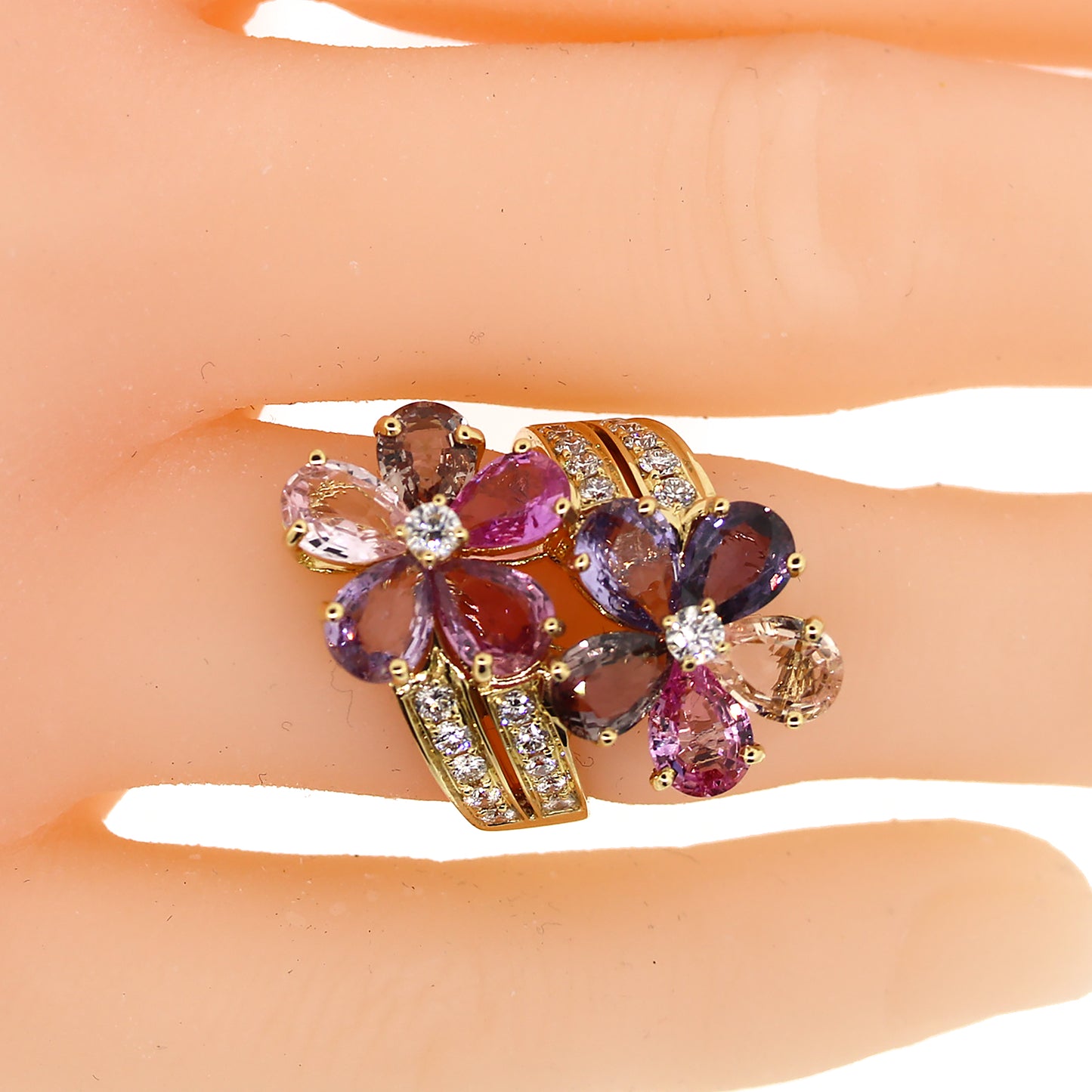 Load image into Gallery viewer, Bvlgari Sapphire &amp;amp; Diamond Flower Ring in 18k Gold
