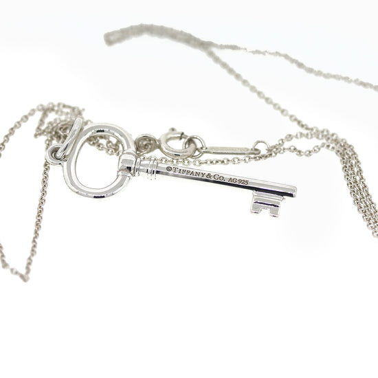 Load image into Gallery viewer, Tiffany and Co. Keys Necklace in Sterling Silver
