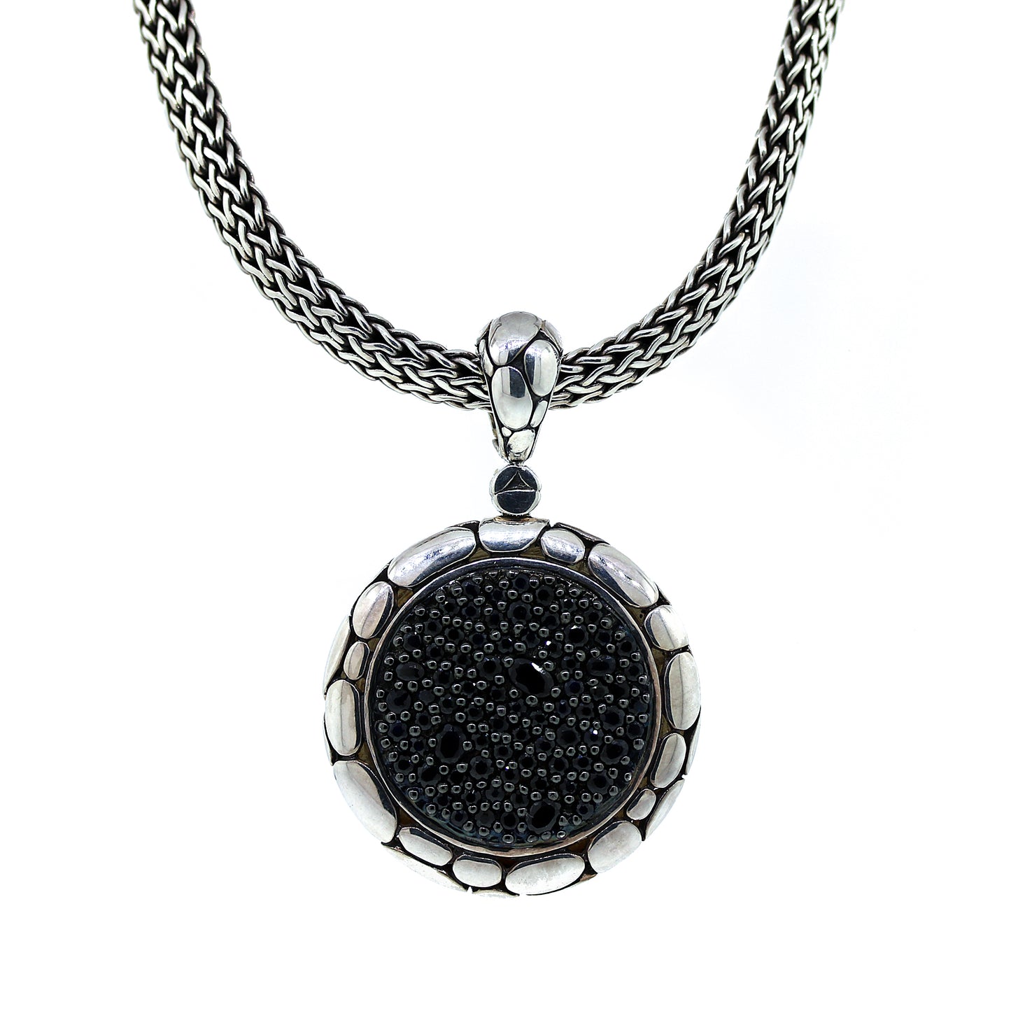 Load image into Gallery viewer, Preowned John Hardy Black Sapphire Kali Circle Pendant Necklace
