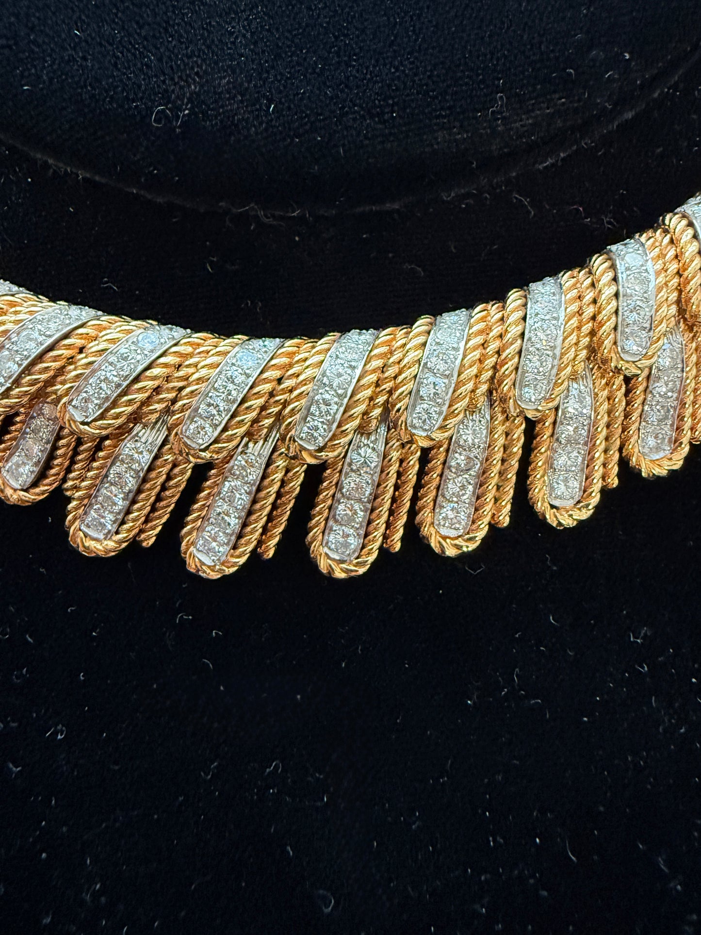 Fabulous 18k Yellow Gold Diamond Collar Necklace