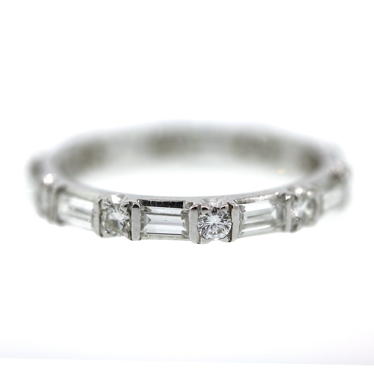 Load image into Gallery viewer, Platinum Baguette and Round Wedding Band Ring Size 6
