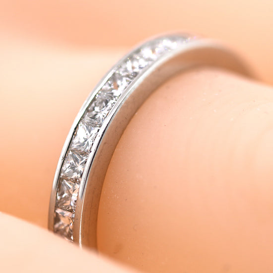Load image into Gallery viewer, DeBeers Princess Cut Diamond Band in Platinum
