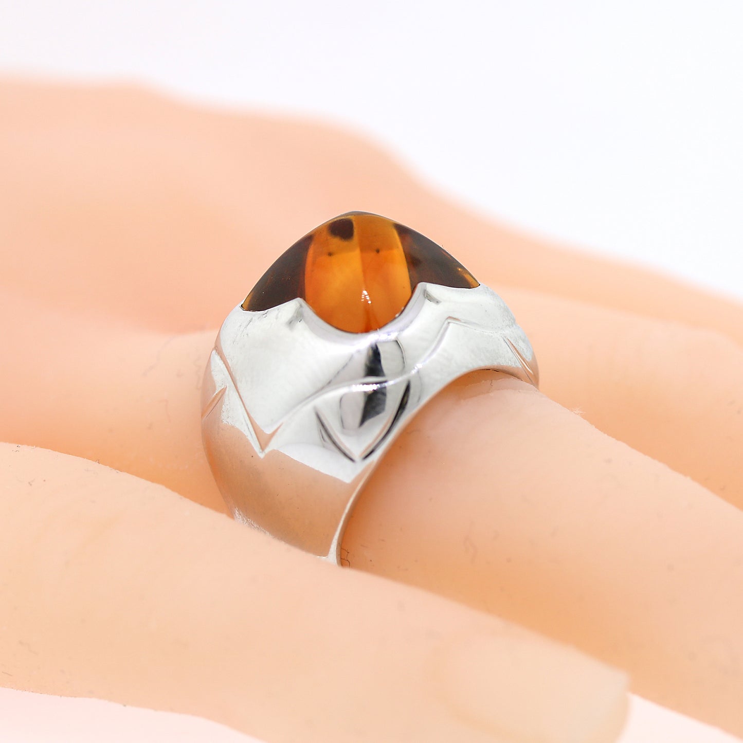 Load image into Gallery viewer, Bvlgari Citrine Pyramid Ring in 18k White Gold
