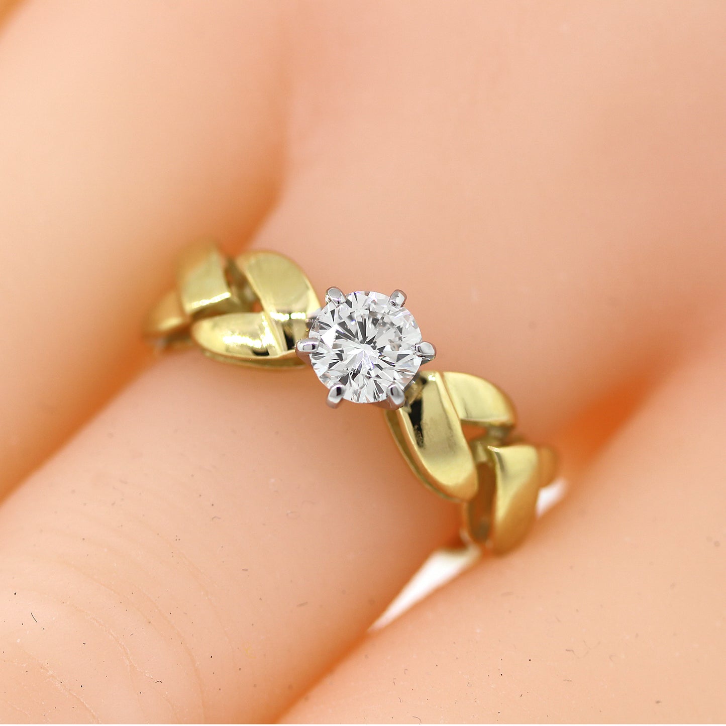 Retro Diamond Solid Gold Engagement Ring