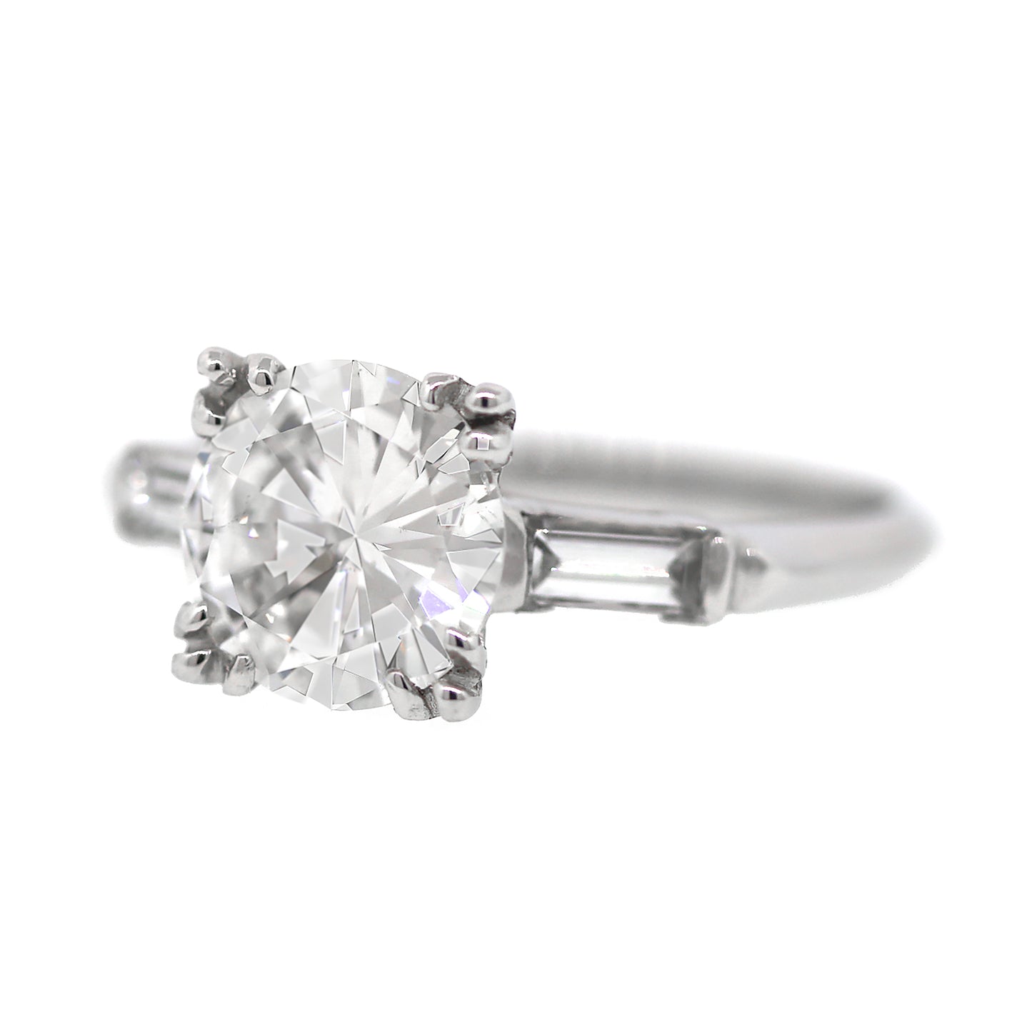 Round Brilliant Diamond Engagement Ring set in Platinum