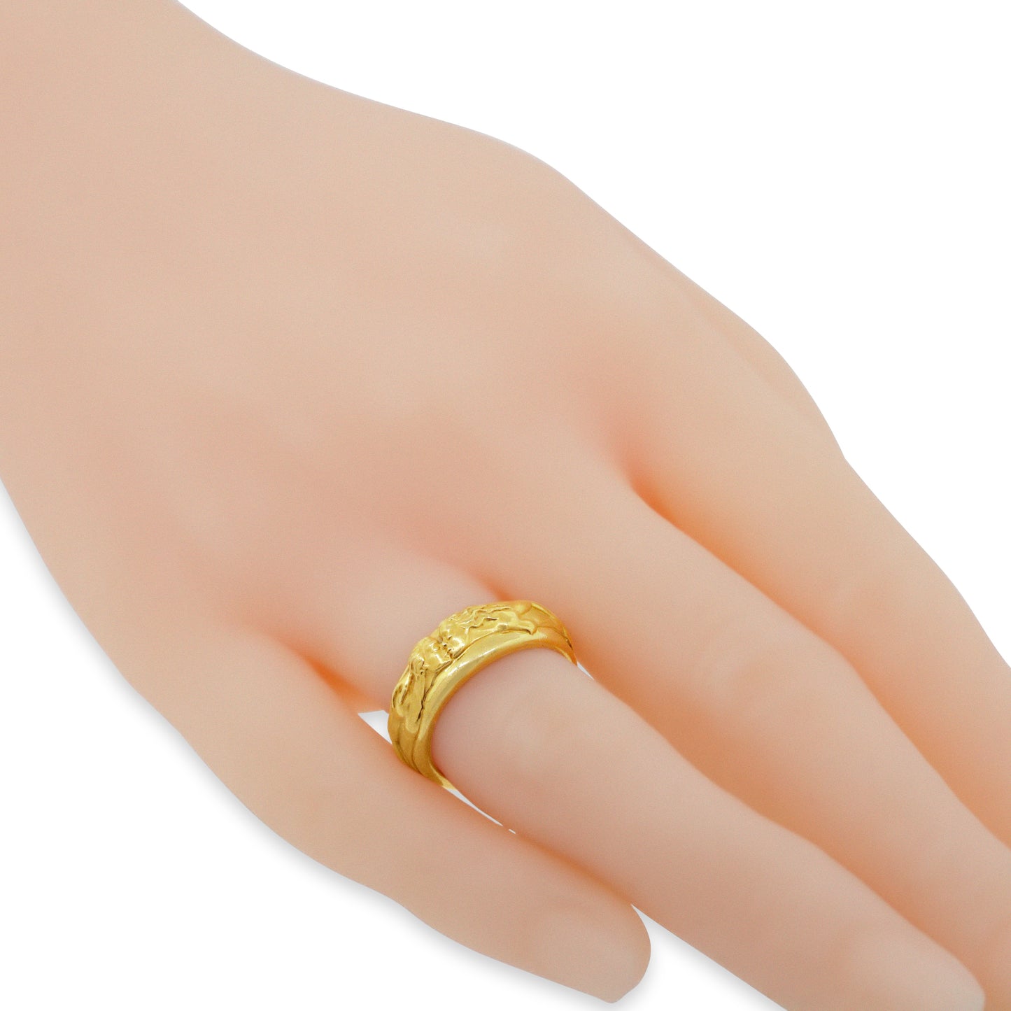 Carrera Y Carrera Kiss Band Ring