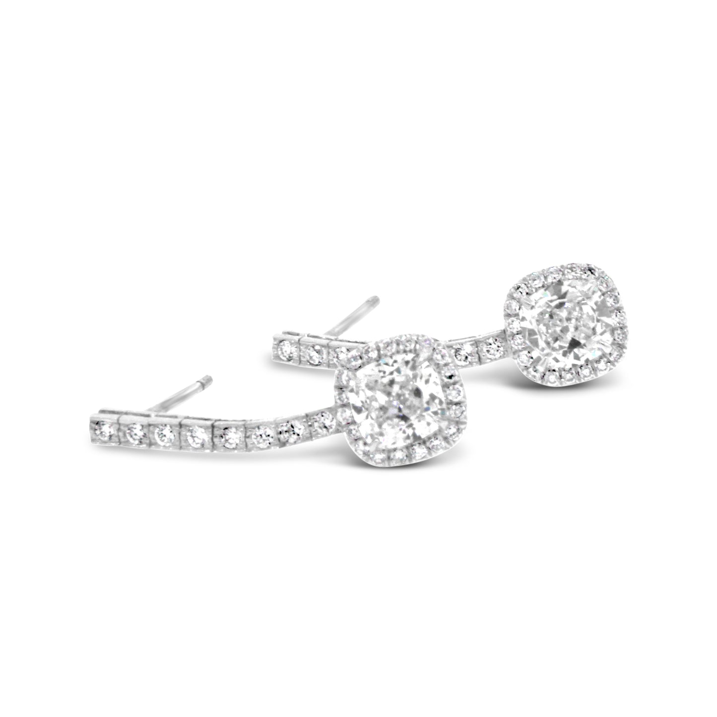 18k White Gold Cushion Cut Diamond Hanging Earrings