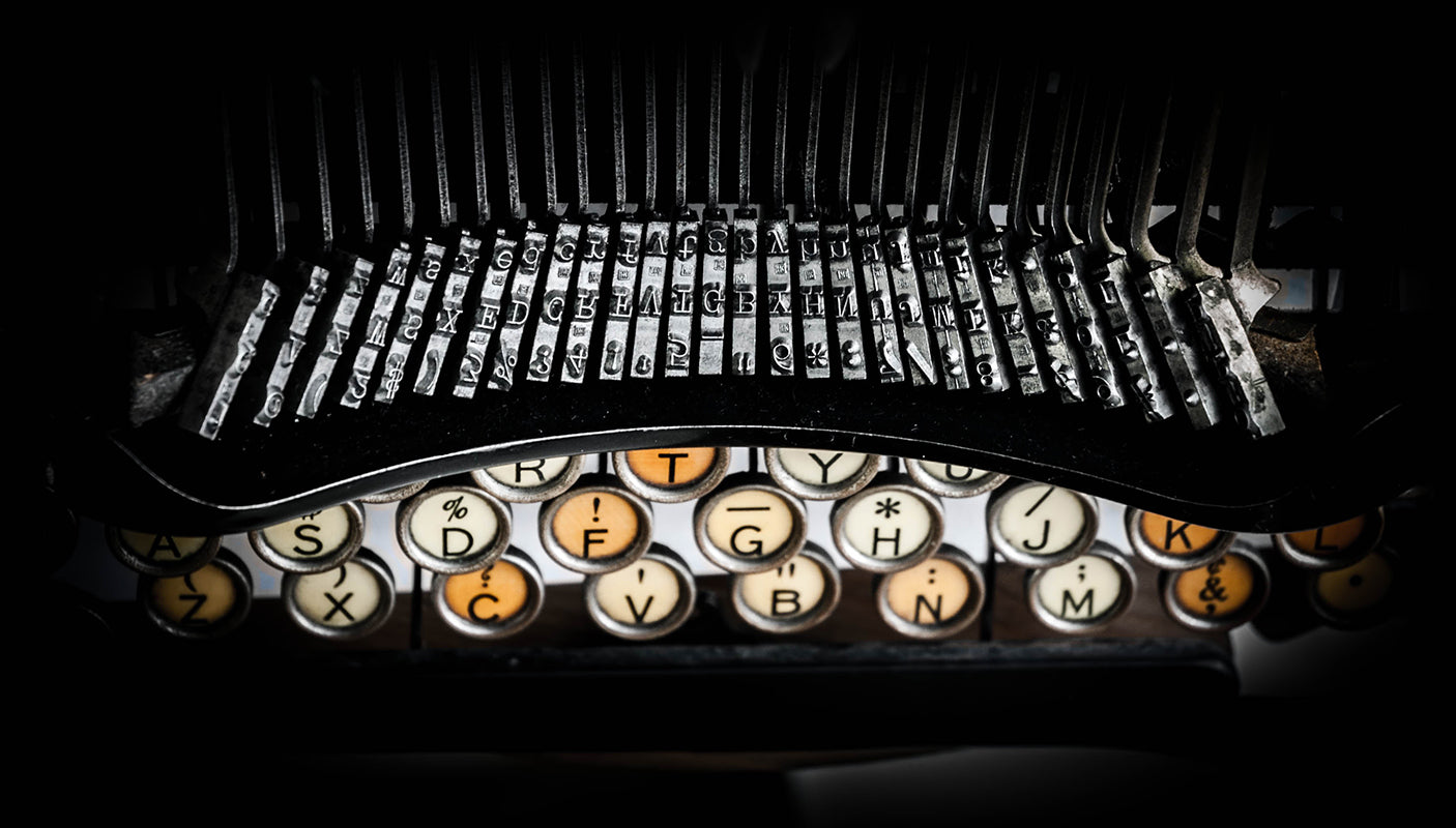 Jewelers Blog photo of old fashioned typewritter.