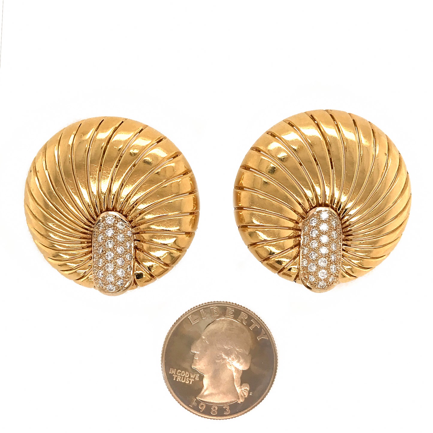 Demner 18k Yellow Gold Shell Diamond Earrings