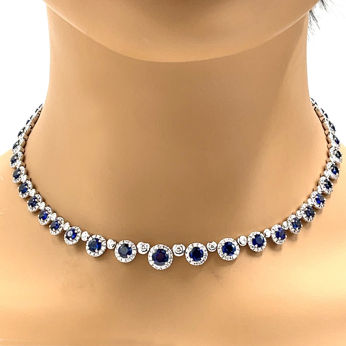 Precious 18 kt White Gold Sapphire and Diamond Necklace