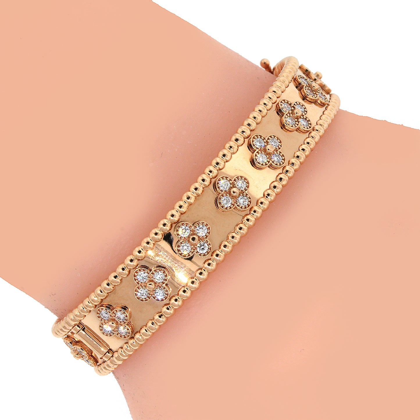 Load image into Gallery viewer, Van Cleef &amp;amp; Arpels Perlée Collection Diamond Bracelet in 18k Gold

