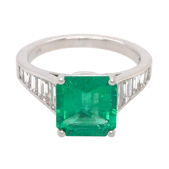 18k White Gold Emerald Asscher cut and Diamond Ring