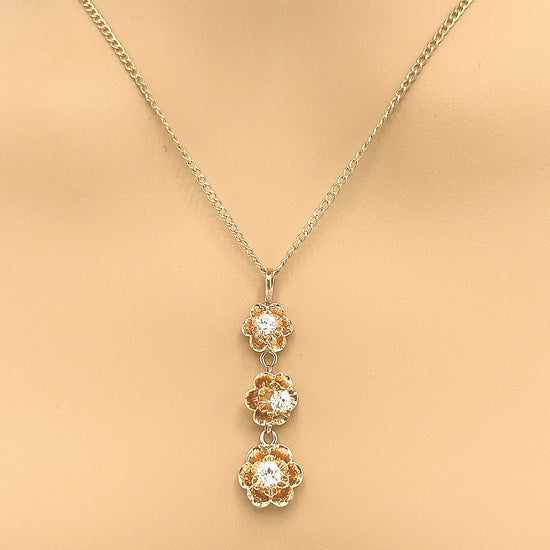 Load image into Gallery viewer, Diamond Tulip Pendant Necklace
