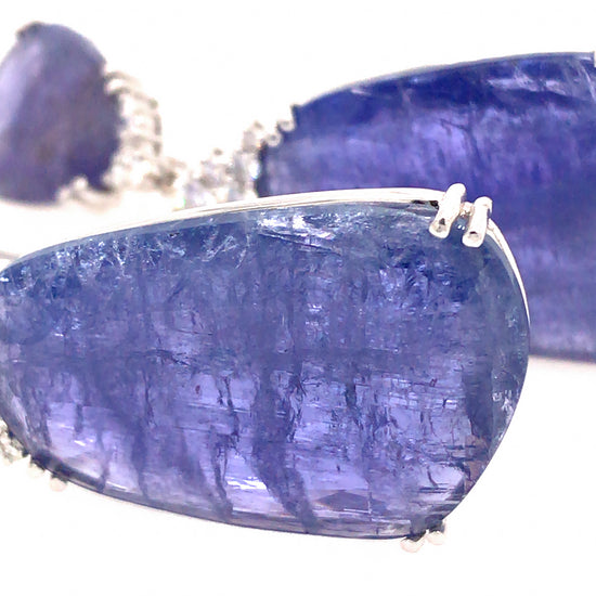 Load image into Gallery viewer, 18k White Gold Tanzanite and Diamond Hanging Earrings
