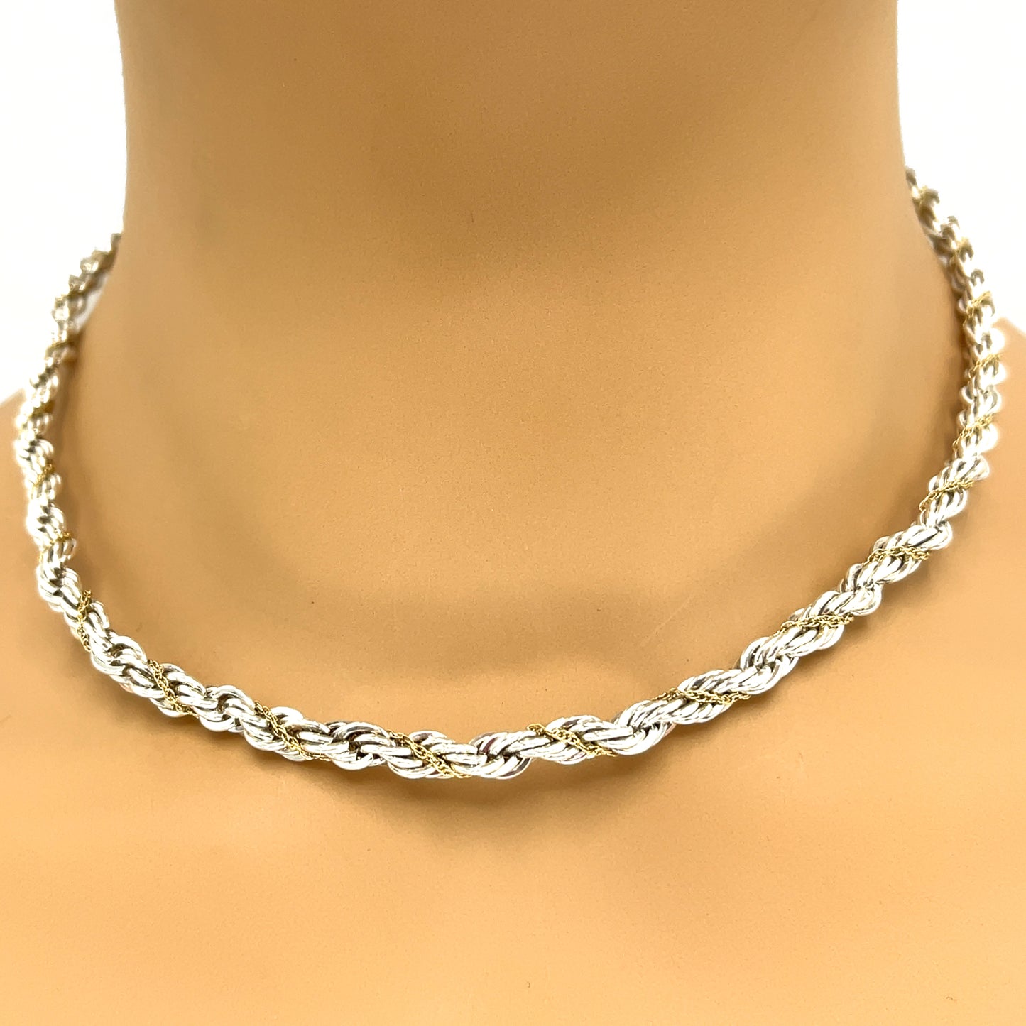 Load image into Gallery viewer, Tiffany and Co. Twisted Rope Chain Necklace
