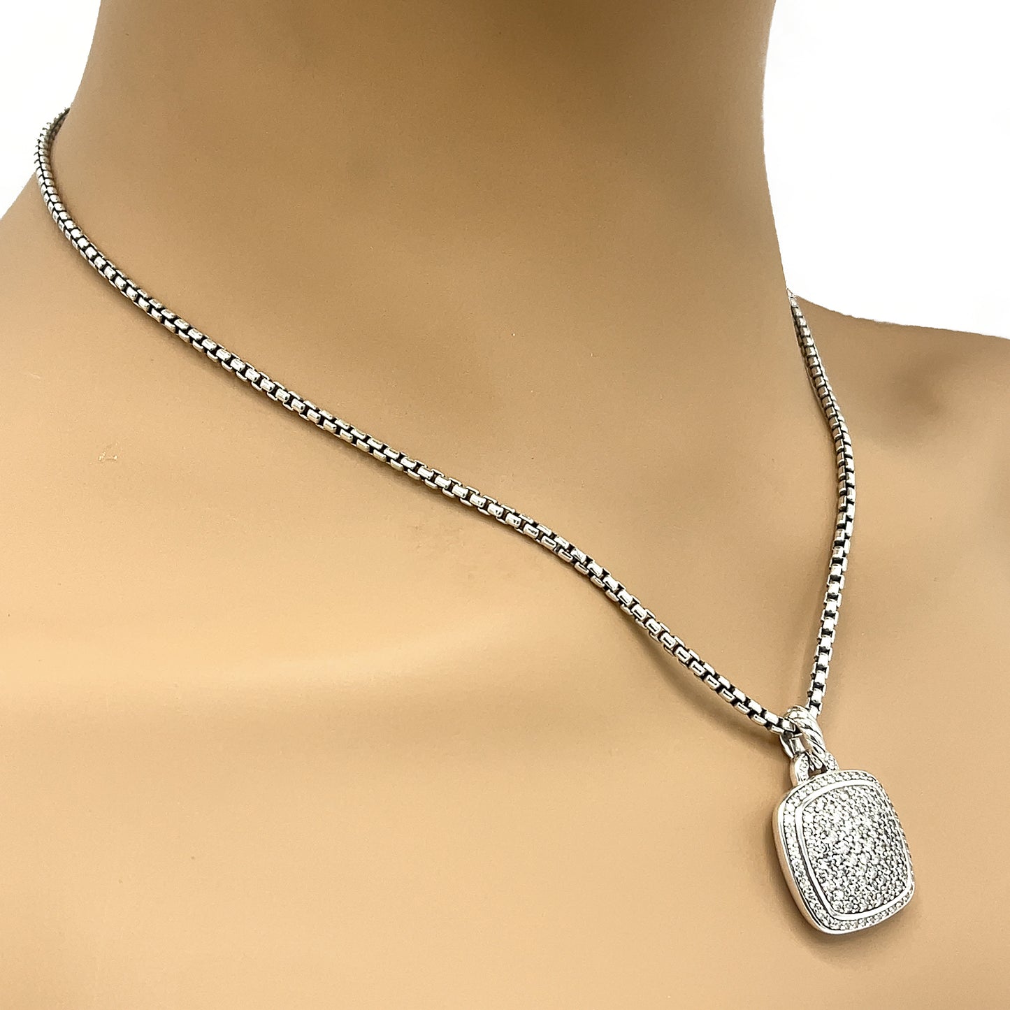 Louis Vuitton Pre-owned Diamond Pendant Necklace