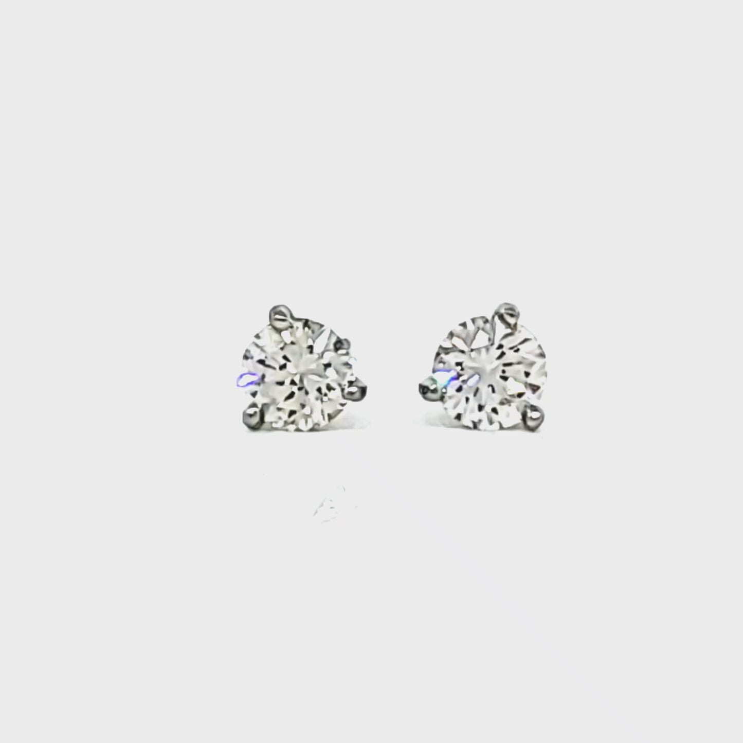 Load and play video in Gallery viewer, Timeless Classic 1 Carat Diamond Studs Earrings
