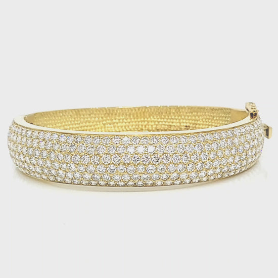 Load and play video in Gallery viewer, Sparkling Diamond Pave Bangle Bracelet

