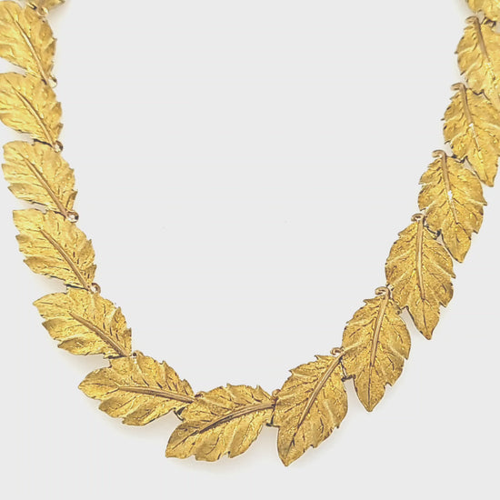 Buccellati Segrinato 18k Gold Leaf Necklace
